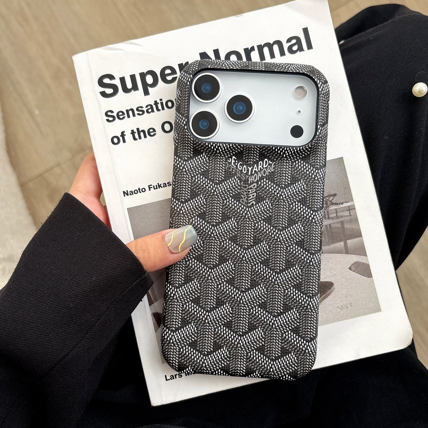 iPhone 17 Pro Max Luxury Monogram Pattern Case
