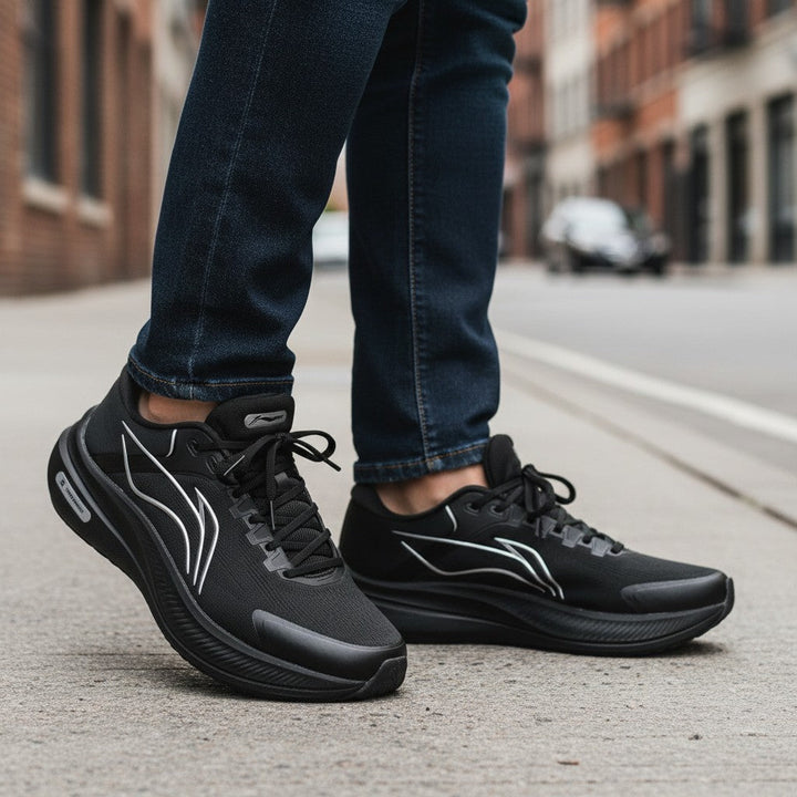 AeroStride™ Tempo Bounce Cushion Running Shoes – All-Black Reflective Performance Sneakers